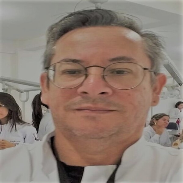 Dra. Maria Izabel Romani Lavio