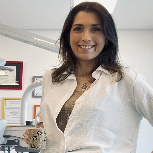 Dra. Andréia Maki Oda Lara