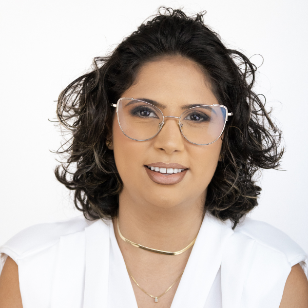 Dra. Thelma Costa Alves