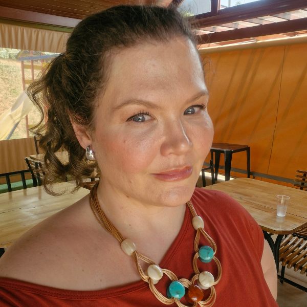 Dra. Thelma Costa Alves